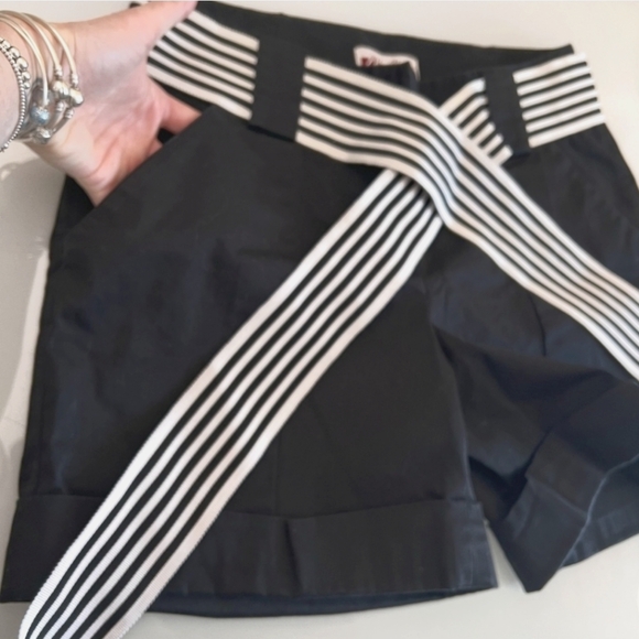 MIDTOWN | Vintage Black & White Belted Short - Picture 3 of 6